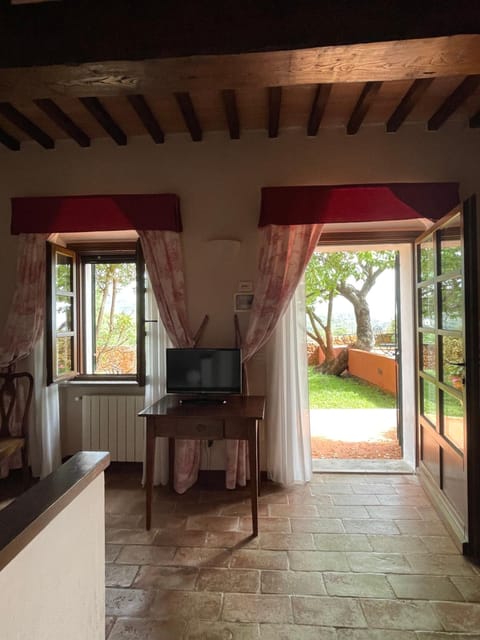 Agriturismo Le Sughere Farm Stay in Tuscany