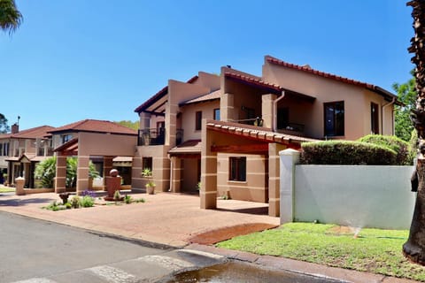 37 On Eagles Bed and Breakfast in Gauteng