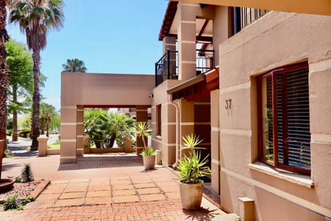 37 On Eagles Bed and Breakfast in Gauteng