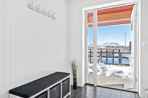 Nappstraumen Seafront Cabin, Lilleeid 68 Maison in Lofoten
