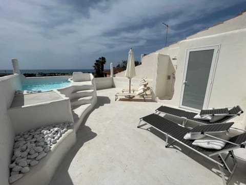 Balcony/Terrace, Swimming pool