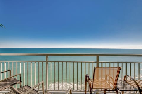 Natural landscape, Balcony/Terrace, Sea view