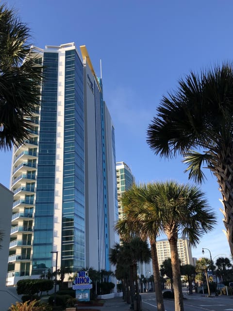 Huge Ocean Front Condo, Amazing Views Apartamento in Myrtle Beach
