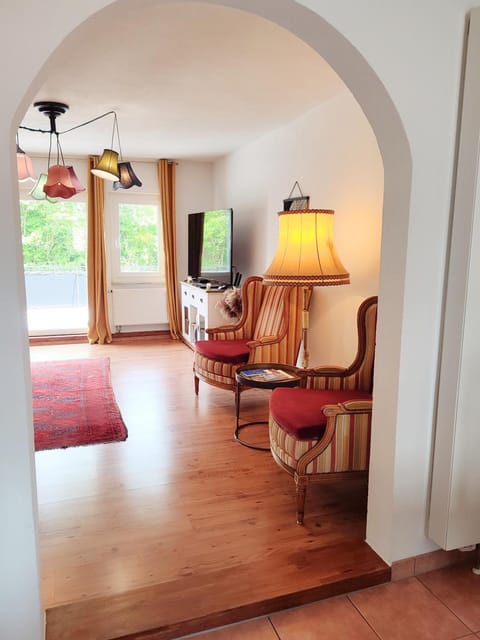 Haus Mediterran - Gemütliches Ferienhaus 130 m² für max. 7 Personen mit Balkon und Garten am Bodensee Haus in Radolfzell