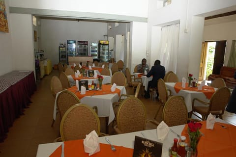 MAKERERE UNIVERSITY GUEST HOUSE Bed and Breakfast in Kampala