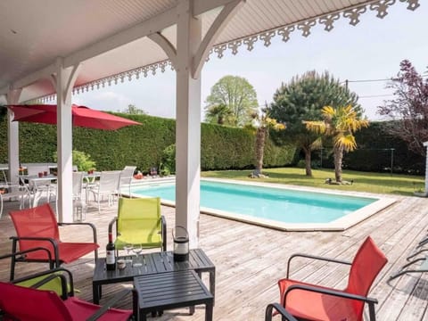 Beautiful Louisiana villa sleeps 6 with pool Villa in Mios