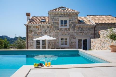 Heritage Villa Unique Villa in Cavtat