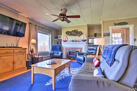 Nautical Lubec Cottage with Fire Pit and Grill! House in Lubec