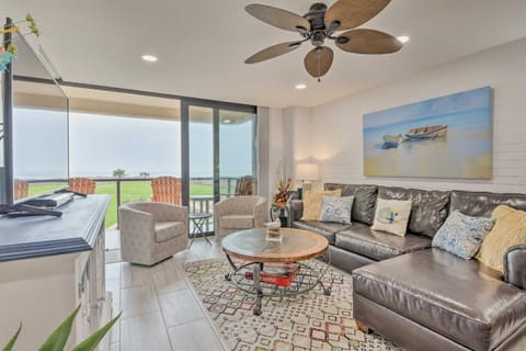 Port Aransas Condo Community Perks, Walk to Beach Apartment in Port Aransas