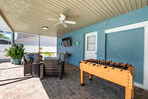 Montauks Point 5 Bedroom Pool Home Minutes away from local Beaches home House in Bradenton
