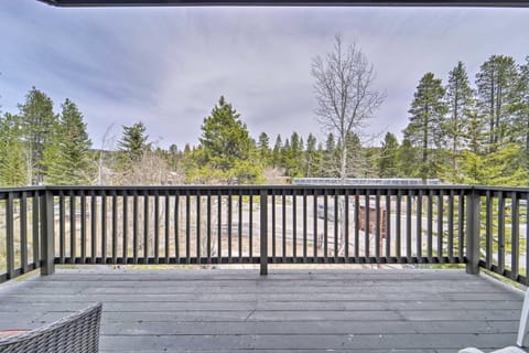 Walkable Truckee Condo about 3 Mi to Donner Lake! Condo in Truckee