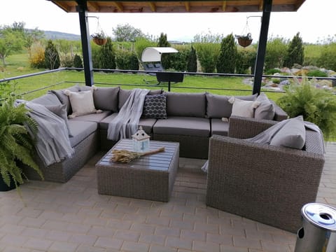 Patio, Garden, Balcony/Terrace, Seating area