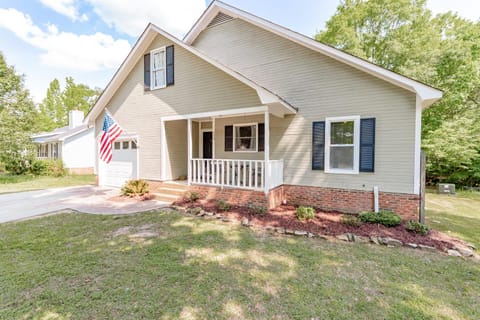 Dutch Creek Cottage- 10 mins to Lake Murray! House in Irmo