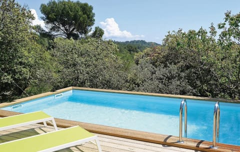 Lovely Home In Sollies Toucas With Outdoor Swimming Pool House in Solliès-Toucas