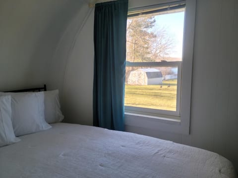 Cozy Quonset Hut On Maple Lake Haus in Paw Paw