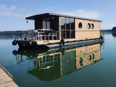 Wasserapartment Cityport - Schwimmende Ferienwohnung Apartment in Schwielowsee