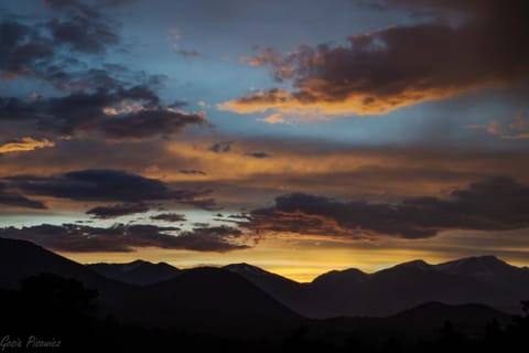 Pine Brook - 30 Nights Minimum Rental Only cabin House in Rocky Mountain National Park