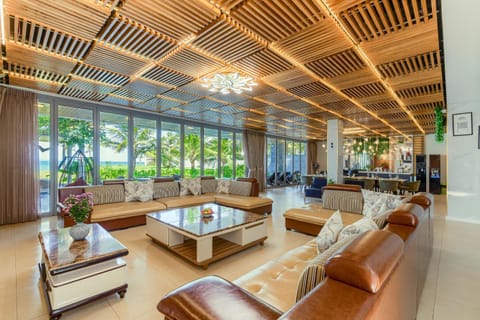The Ocean Villa Resort Beachfront By Abogo Villa in Hoa Hai