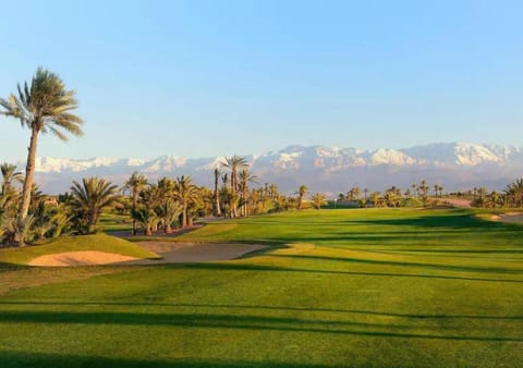 Villa Naciri en plein golf avec vue sur Atlas Villa in Marrakesh