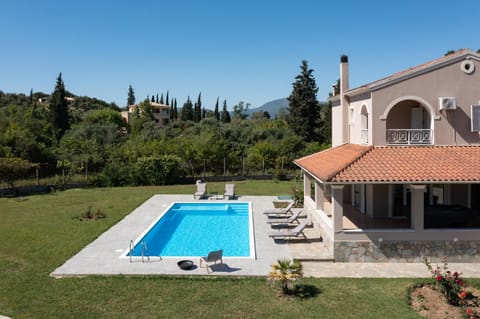 Country Villa Verde - 2Floor Family Home Villa in Corfu, Greece