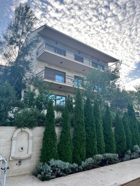 Villa Sunset Apartments Condo in Okrug Gornji