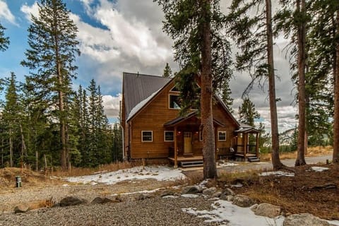 Luxury House with Plenty of Room and Amazing Location - Lookout Lodge House in Park County