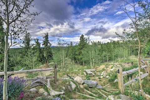 Escape to Pure Luxury with the Entire Family - Blue Sky Ridge House in Park County