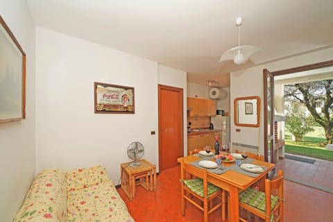 Lina's Apartment - Gardagate Apartment in Manerba del Garda