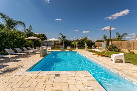 Day, Garden, Garden view, Pool view, Swimming pool, sunbed