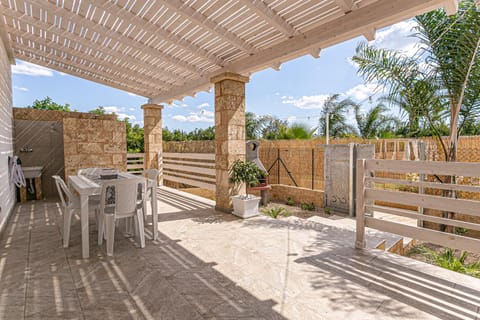 Patio, Day, View (from property/room), Dining area