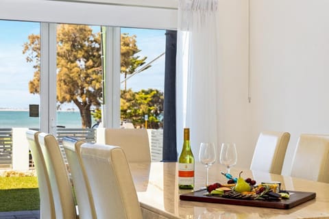 Dining area, Sea view