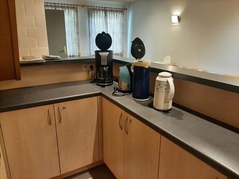 Coffee/tea facilities, Kitchen or kitchenette