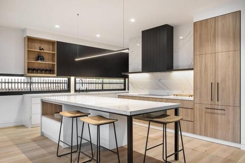 Kirks on Park - brand new luxury home, great location House in Melbourne Road