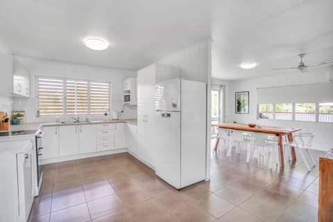 13 Indigo Avenue - 'Indigo Sands' - Rainbow Beach House in Rainbow Beach