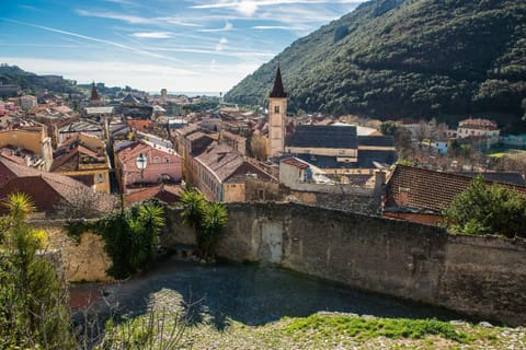 Colori al castello Finalborgo Apartment in Finale Ligure