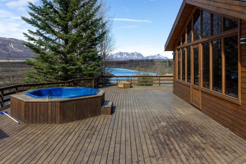 Hot Tub, River view