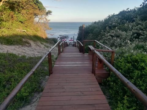 Charlotte's Web - Beach Cottage - Queensberry Bay House in Eastern Cape