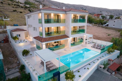Property building, Natural landscape, Swimming pool