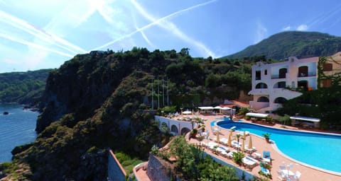 Property building, Bird's eye view, Pool view, Sea view, Swimming pool