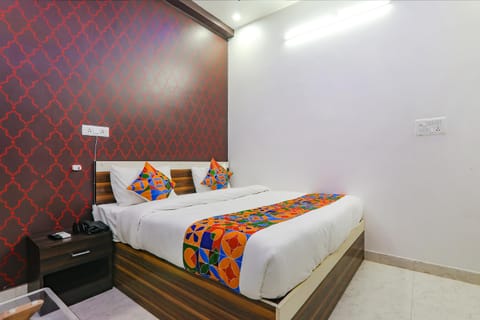 FabExpress SS Grand Hotel in Lucknow