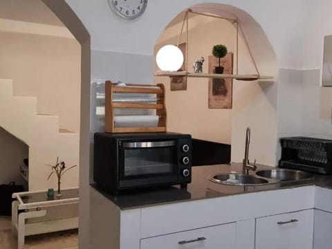 Casita Lulu en pleno centro con wifi Apartment in Almería