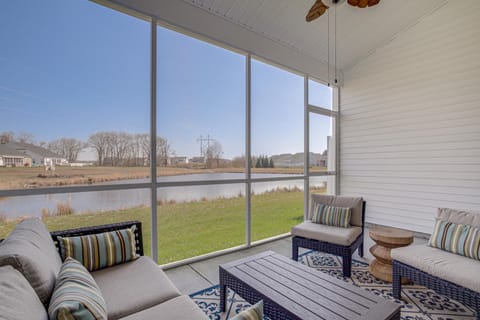Millville Villa with Screened Porch and Beach Shuttle! Villa in Sussex County