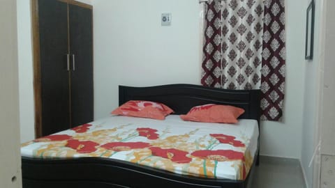 GIRI Service Apartment Appartamento in Tirupati