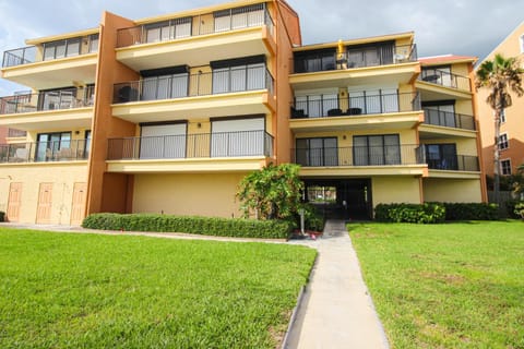 Redington Place 301 Condo in North Redington Beach