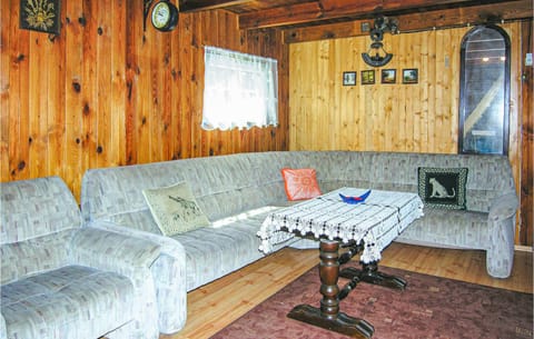 2 Bedroom Lovely Home In Drezdenko Haus in Greater Poland Voivodeship
