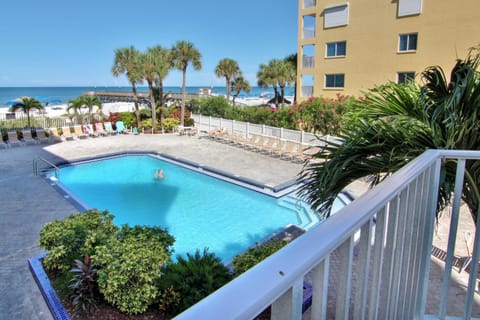 Beach Palms 108 Condo in Redington Shores