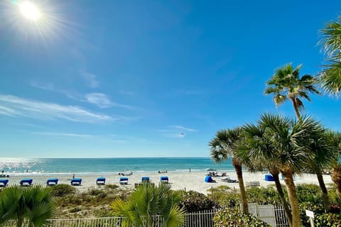 Beach Palms 108 Apartment in Redington Shores