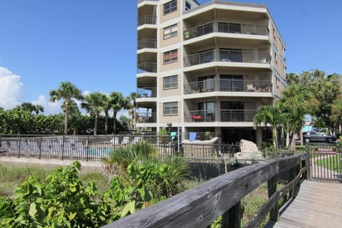 Gulf Strand Resort 207 Apartment in Saint Pete Beach