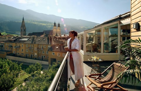 People, View (from property/room), Spa and wellness centre/facilities, Spa and wellness centre/facilities