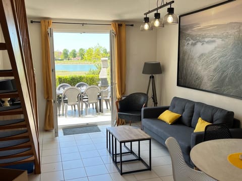 Charmant duplex 4 pièces avec piscine, parfait pour 6 personnes - FR-1-487-338 Apartment in Cabourg